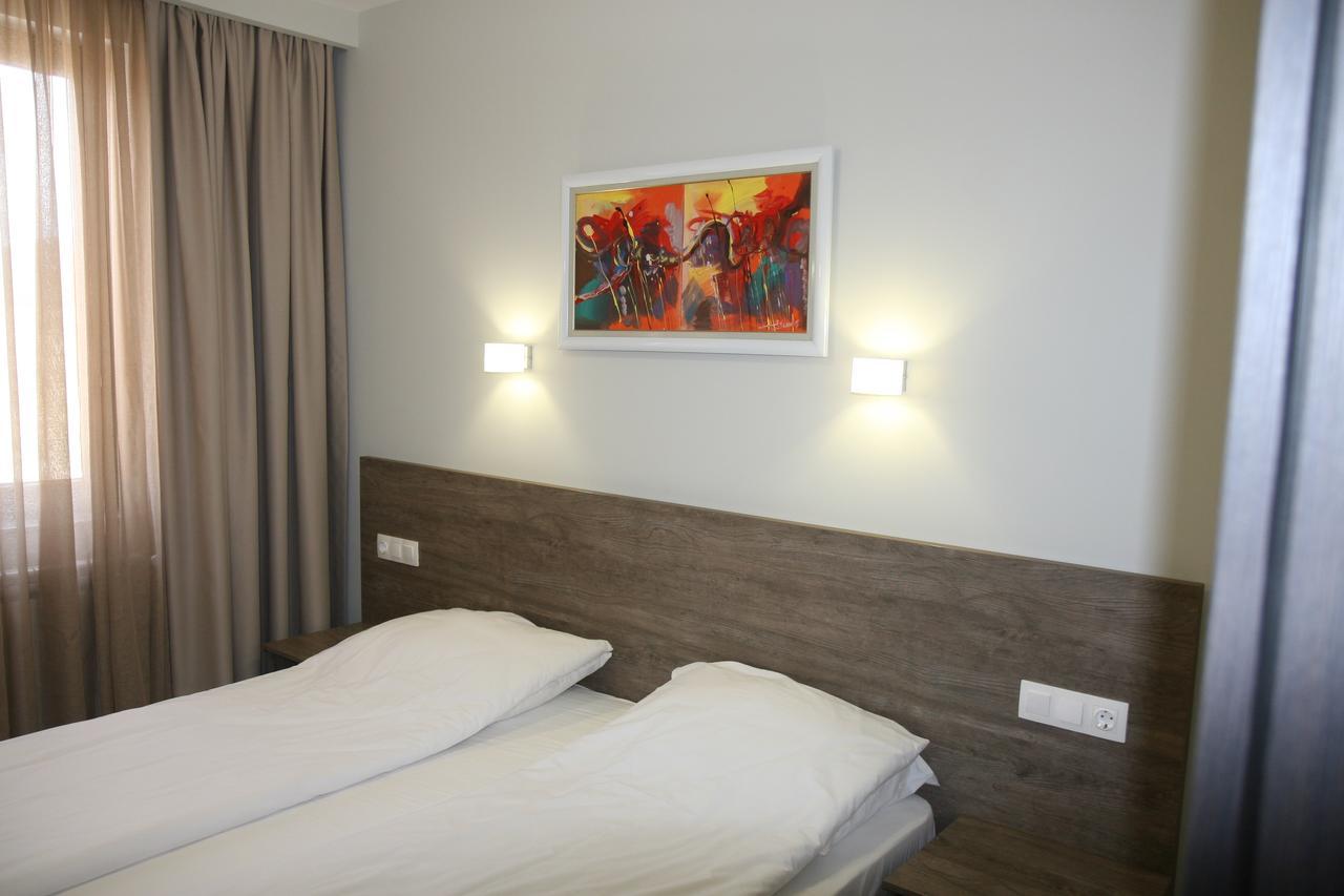 La Casa Hotel ツィゴフ・チャルク エクステリア 写真